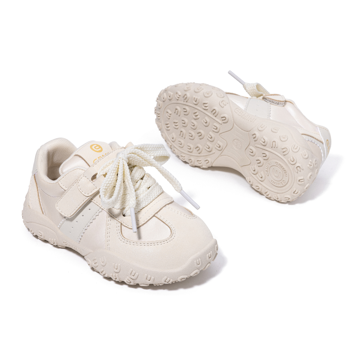 Wide Toe Soft-Flex Everyday Sneaker