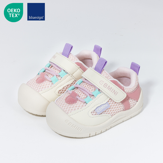 Everly Wide Toe Play Sneaker