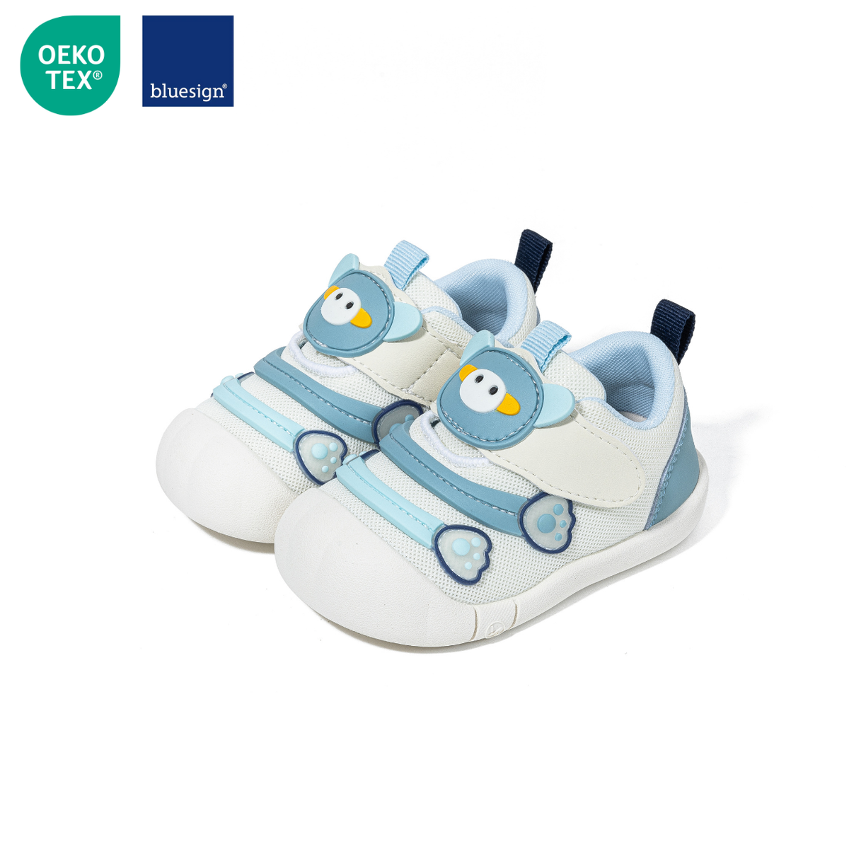 Wide Toe Harbor Sneaker