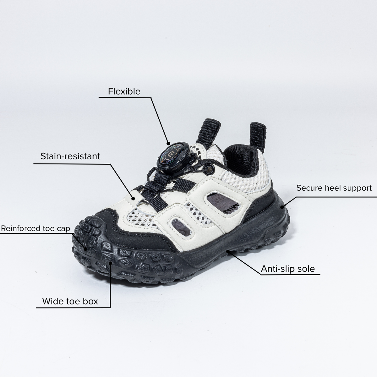 Explorers Wide Toe Trail Sneaker