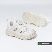 Explorers Wide Toe Trail Sneaker