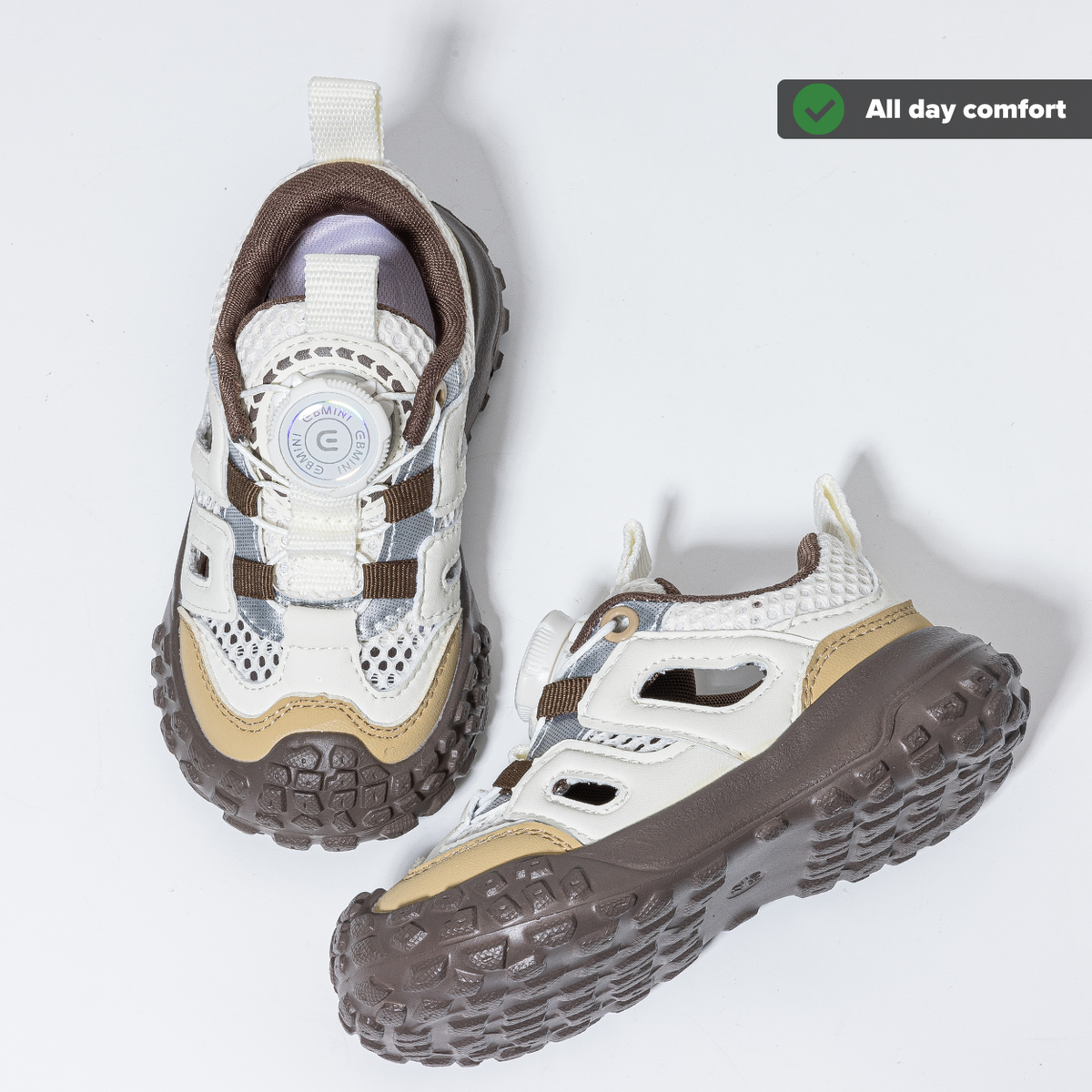 Explorers Wide Toe Trail Sneaker